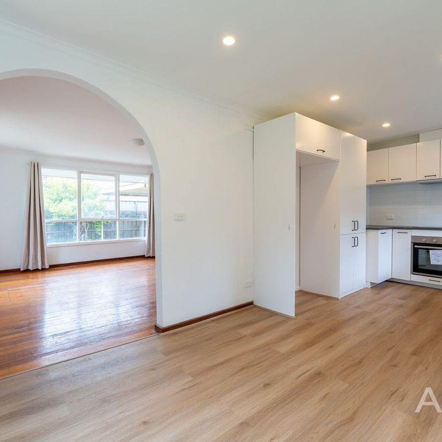 39 Dover Street, Albanvale, Vic 3021 - Photo 1