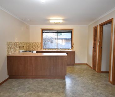1/10-12 Urana Street, Kilsyth - Photo 3