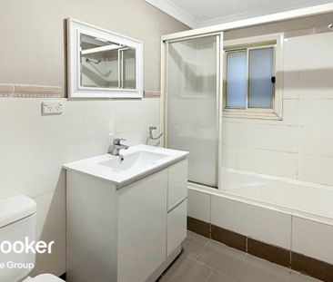 3/11 View Street, Camden - Photo 3