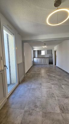 Location Appartement 3 pièces 66m² NARBONNE 11100 - Photo 1