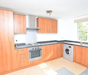 2 bedroom apartment to rent - Photo 3