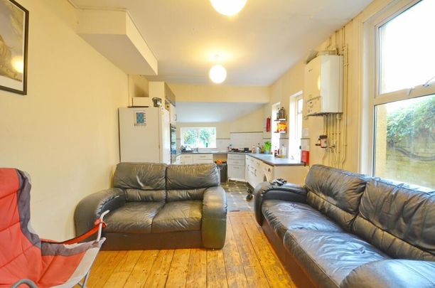 2 bedroom house to rent - Photo 1