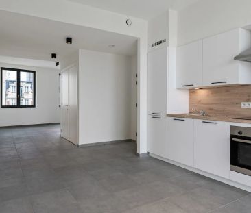 Appartement te huur in Antwerpen met 2 slaapkamers - Photo 4