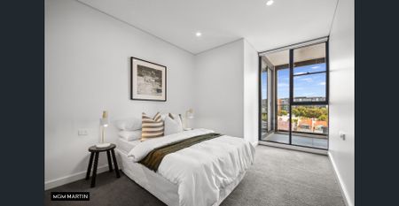 MGM MARTIN – TWO BEDROOM APARTMENT (USE W1 GATE, UNIT ON LEVEL 5) - Photo 4