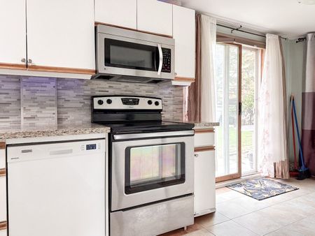 For Lease - 117 William Street Unit# Coach House, Whitchurch-Stouffville, Ontario - Photo 4