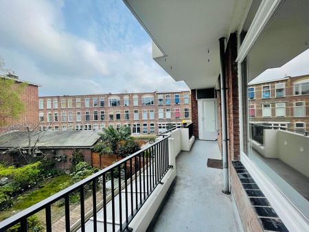 Appartement te huur: Juliana van Stolberglaan 196 2595 CM Den Haag - Photo 3