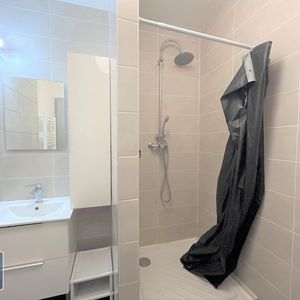 Location Appartement 2 pièces 53m² COUTRAS 33230 - Photo 3