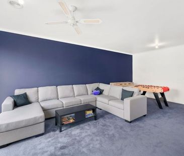 8 Freesia Court, Whittington - Photo 1