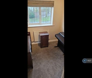 4 bedroom detached house to rent - Photo 6