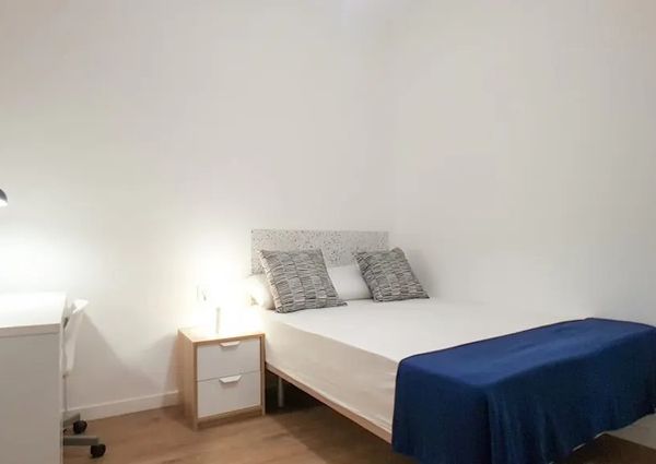 Gran Via de les Corts Catalanes, Barcelona, Catalonia 08007