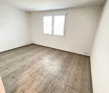 Per sofort zu vermieten 4.5 Zi-Wohnung mit eigener Waschküche gross... - Photo 4