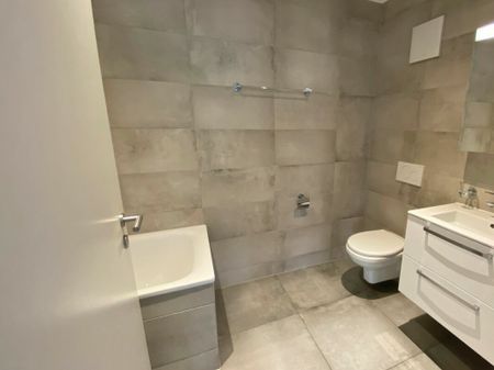 Appartement de 4.5 pièces neuf avec accès à un jardin commun - Photo 4