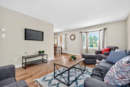 For Lease - 159 Church Street Unit# 2, Penetanguishene, Ontario - Photo 2