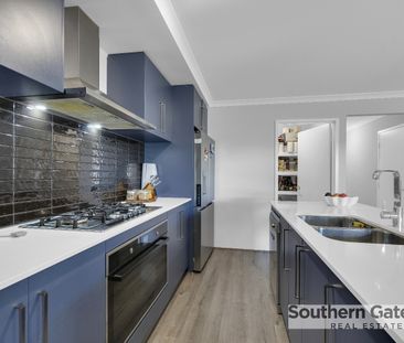 Modern Family Home - Photo 1