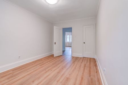 For Lease - 2 Aldbury Gardens, Toronto, Ontario - Photo 2