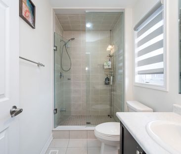 For Lease - 11 Cyclone Trail, Brampton, Ontario - Photo 6