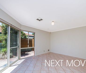 The Perfect Balance of Privacy, Style and Location - Photo 5