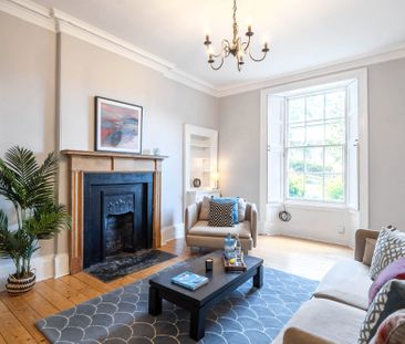 4/2 Brown's Place - Photo 1