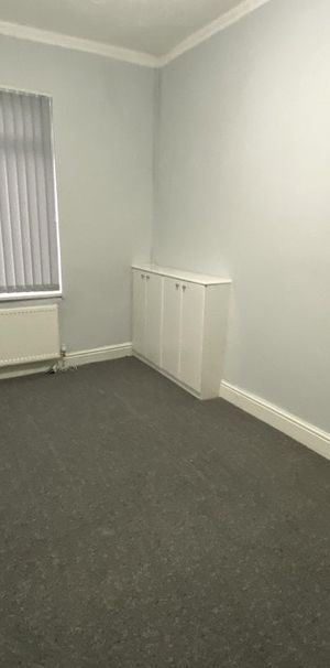 Grange Mount, PRENTON - Photo 1