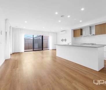 WELL PRESENTED FAMILY HOME - Photo 2