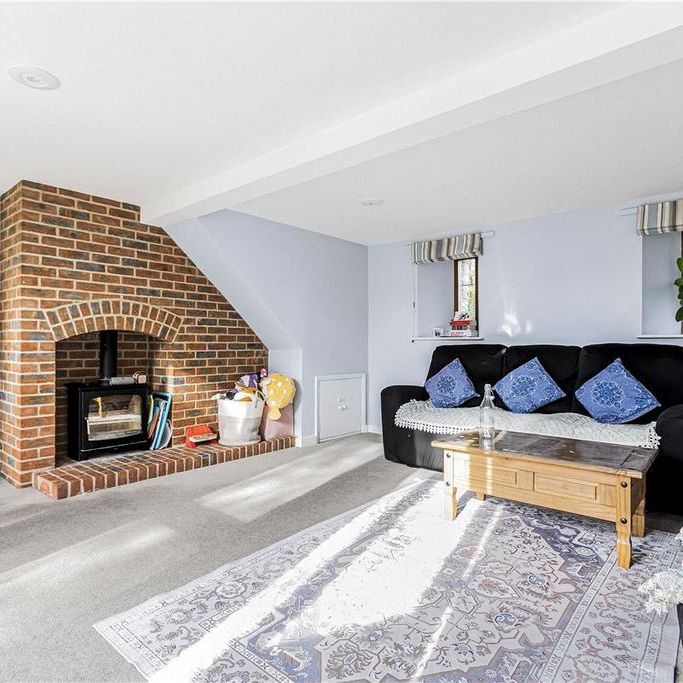 2 bedroom detached house to rent - Photo 1