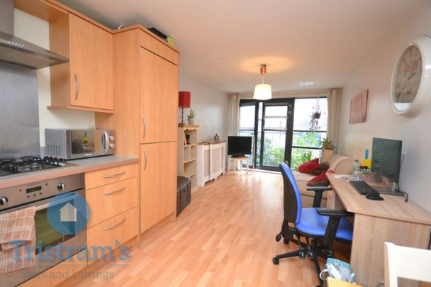 2 bed Apartment for Rent - Photo 1