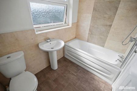 3 bedroom terraced house to rent - Photo 5