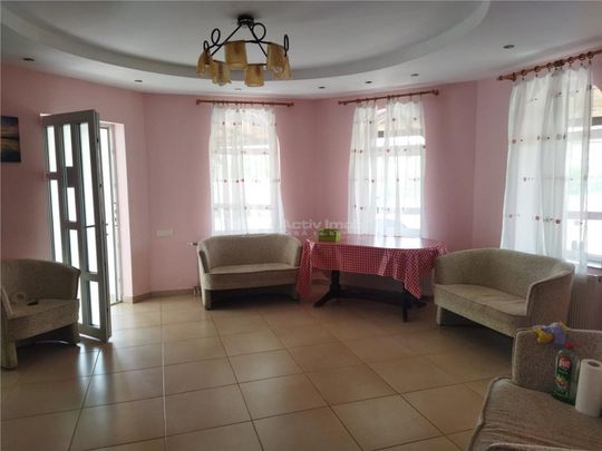 Casa/ Pensiune 8 Camere(se accepta muncitori) - Ghimbav Bras - Fotografie 1