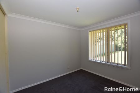 13 Alan Ridley Place, Orange, NSW 2800 - Photo 4