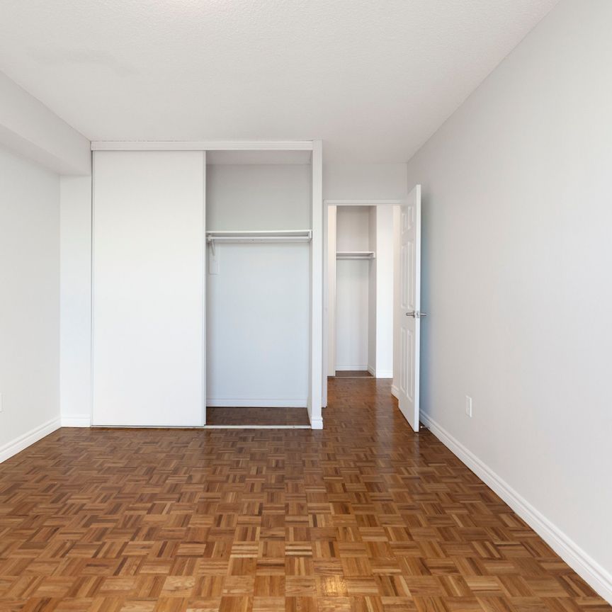 For Lease - 150 Lakeshore Road Unit# 1003, Mississauga, Ontario - Photo 1