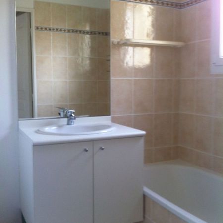 Location Appartement 3 pièces 55m² ELNE 66200 - Photo 2
