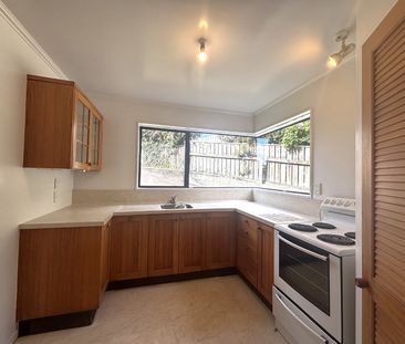 Townhouse - Photo 2