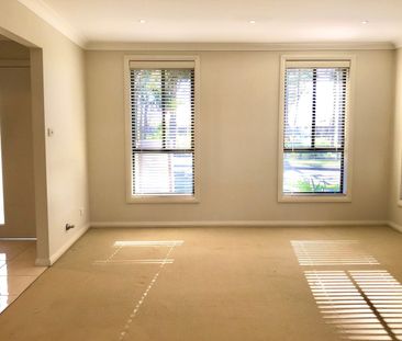 TRANQUIL & SPACIOUS FAMILY HOME - Photo 1