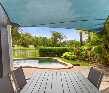 Contemporary oasis looking over the 10th Fairway - Photo 4