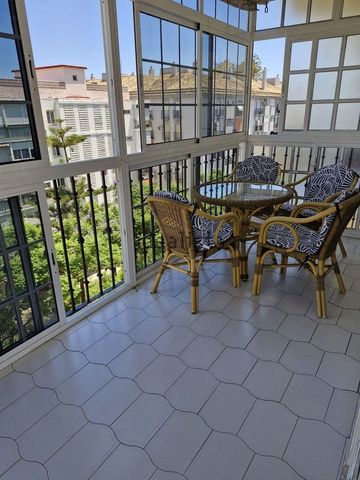 Alquiler de piso en Avenida Ramón y Cajal - Photo 3