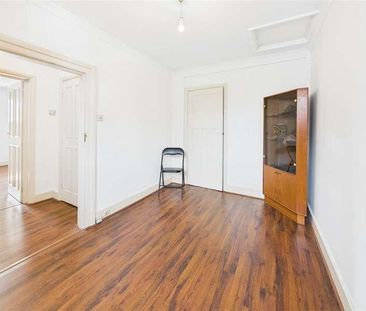 Ashley Road, Walton-on-thames, KT12 - Photo 3