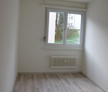 "Moderne 3.5 Zimmer-Wohnung mit schönem Balkon" - Photo 5