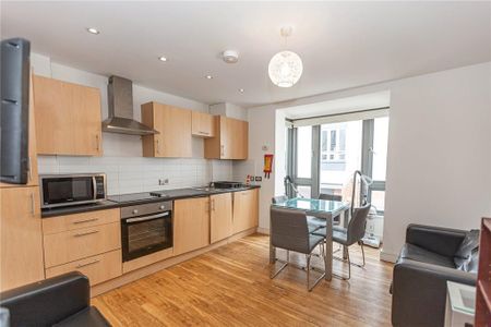 4 bedroom apartment to rent - Photo 4