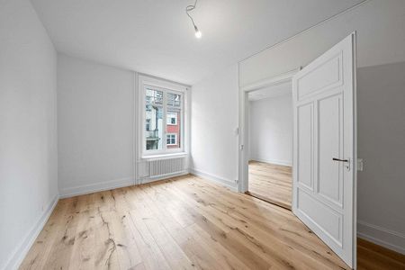 Charmante 4 -ZWG frisch saniert & bezugsbereit - Foto 3