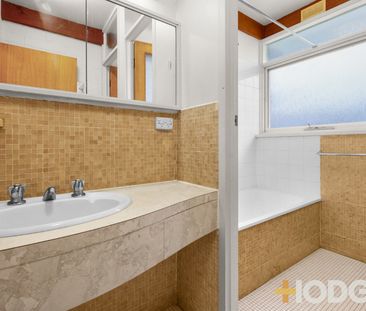 Perfect Location in Beaumaris - Photo 1