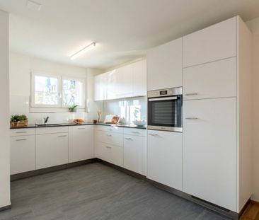 Cozy 3.5-room apartment in a quiet location in Staad - Photo 3