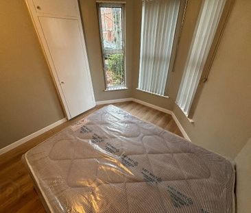 Great Apartment, 93a University Avenue, Queens Quarter, Belfast, BT... - Photo 6