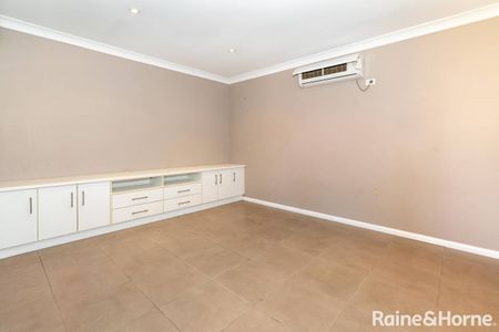 Spacious Four-Bedroom Home in a Prime Central Location - Photo 4