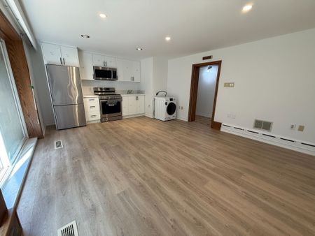 For Lease - 368 Spring Garden Avenue Unit# Lower, Toronto, Ontario - Photo 5