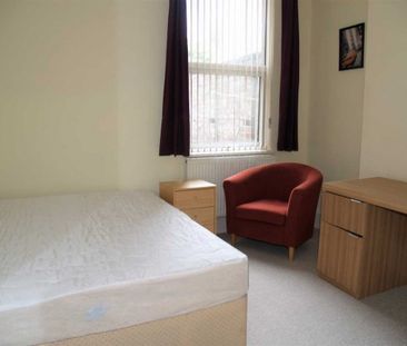 6 Bed - Derry Avenue, Plymouth - Photo 6