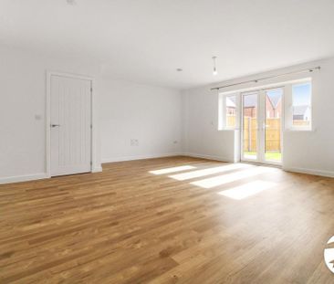 4 bedroom detached house to rent - Photo 3