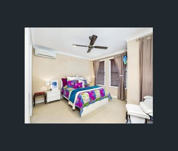 Fully fenced family home located close to amenities - Photo 3