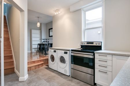 For Lease - 133 Brock Street Unit# 2nd Floor, Toronto, Ontario - Photo 2