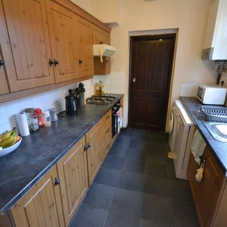 Room in a Shared House, Lytham Road, LE2 - Photo 4