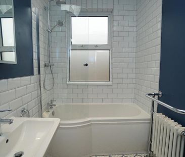 4 bedroom terraced house to rent - Photo 2